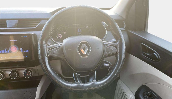 2021 Renault TRIBER RXT, Petrol, Manual, 47,283 km, Steering Wheel Close Up