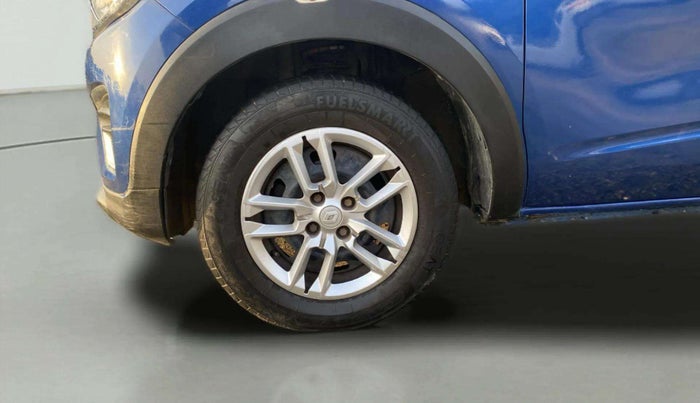 2021 Renault TRIBER RXT, Petrol, Manual, 47,283 km, Left Front Wheel