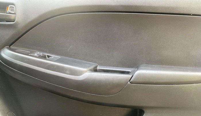 2021 Maruti Baleno SIGMA PETROL 1.2, Petrol, Manual, 40,282 km, Driver Side Door Panels Control