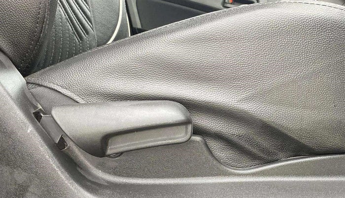 2020 Maruti Vitara Brezza VXI, Petrol, Manual, 28,342 km, Driver Side Adjustment Panel