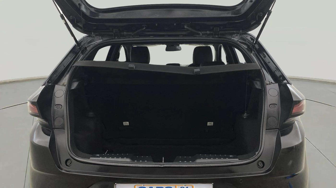 2023 Tata ALTROZ XZ PLUS DIESEL DARK EDITION, Diesel, Manual, 45,697 km, Boot Open Zoomed View