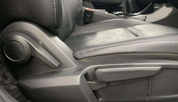 2023 Tata ALTROZ XZ PLUS DIESEL DARK EDITION, Diesel, Manual, 45,482 km, Driver Side Adjustment Panel