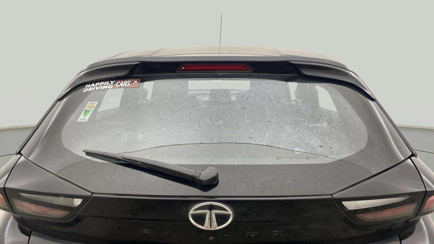 2023 Tata ALTROZ XZ PLUS DIESEL DARK EDITION, Diesel, Manual, 45,697 km, Rear Windshield