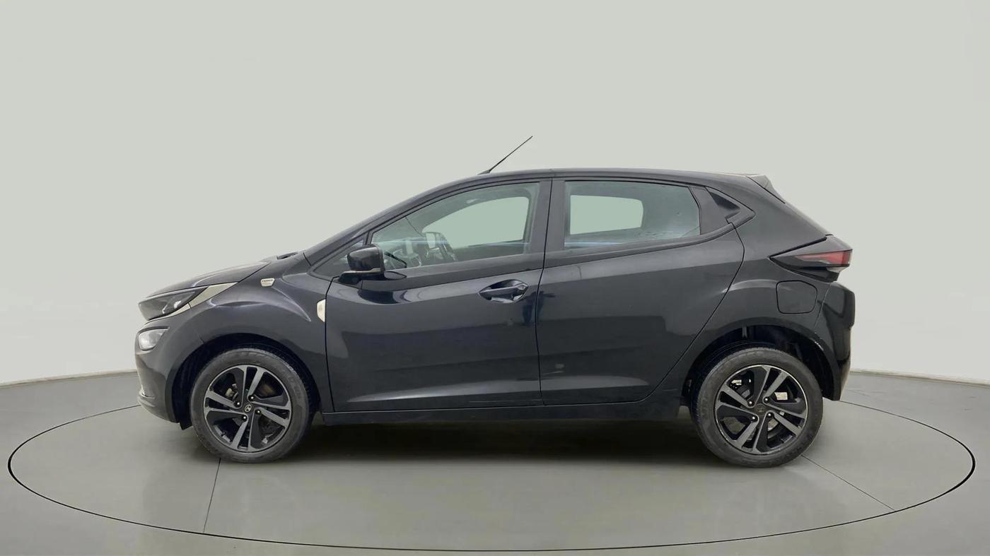 2023 Tata ALTROZ XZ PLUS DIESEL DARK EDITION, Diesel, Manual, 45,697 km, Left Side
