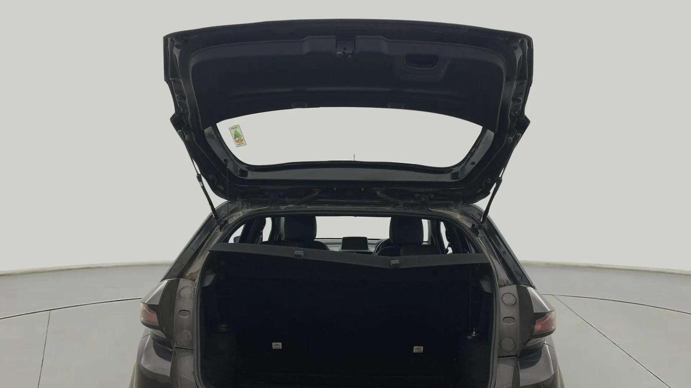 2023 Tata ALTROZ XZ PLUS DIESEL DARK EDITION, Diesel, Manual, 45,697 km, Boot Door Open