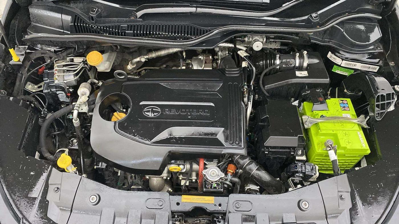 2023 Tata ALTROZ XZ PLUS DIESEL DARK EDITION, Diesel, Manual, 45,697 km, Engine View