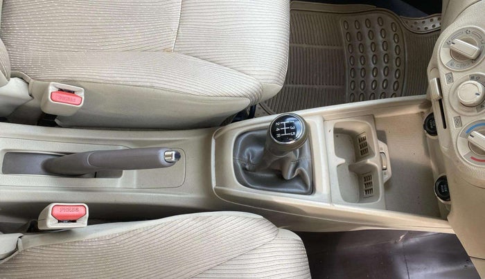 2019 Maruti Ertiga VXI SHVS, Petrol, Manual, 31,769 km, Gear Lever