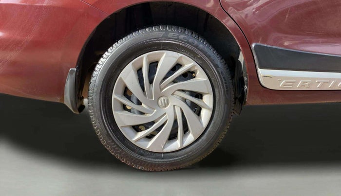 2019 Maruti Ertiga VXI SHVS, Petrol, Manual, 31,769 km, Right Rear Wheel