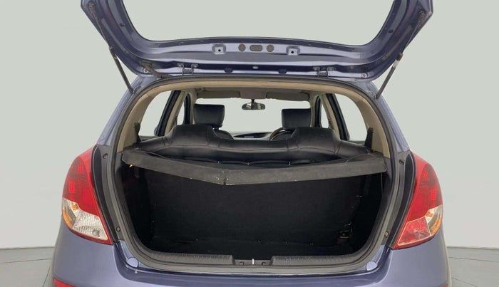 2013 Hyundai i20 MAGNA (O) 1.2, Petrol, Manual, 1,23,813 km, Boot Open Zoomed View