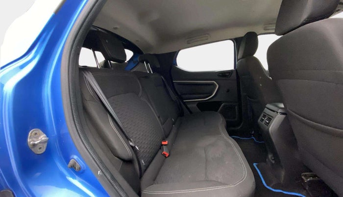 2022 Renault Kiger RXZ TURBO CVT DUAL TONE, Petrol, Automatic, 23,511 km, Right Side Rear Door Cabin