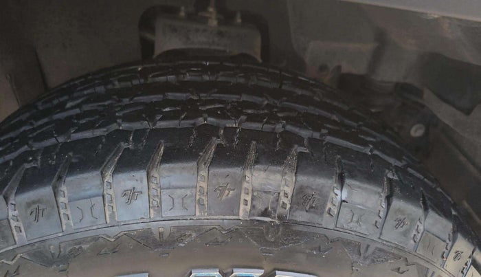 2023 Mahindra Thar LX D 4*4 MT HT, Diesel, Manual, 30,831 km, Left Front Tyre Tread