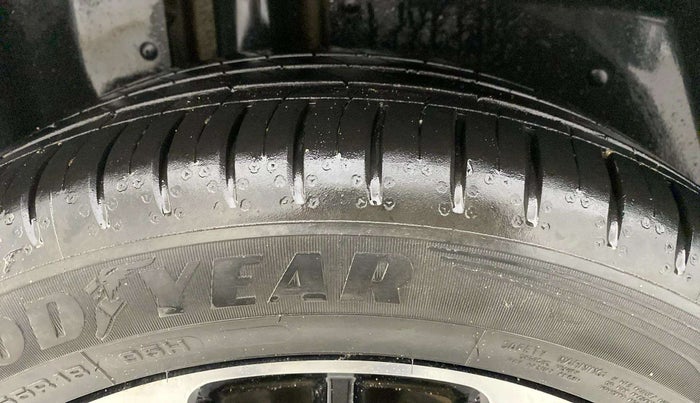 2022 MG HECTOR PLUS SHARP 1.5 PETROL TURBO CVT 6-STR, Petrol, Automatic, 16,989 km, Right Rear Tyre Tread