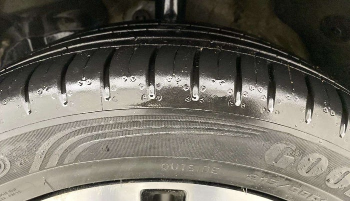 2022 MG HECTOR PLUS SHARP 1.5 PETROL TURBO CVT 6-STR, Petrol, Automatic, 16,989 km, Left Front Tyre Tread