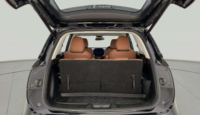 2022 MG HECTOR PLUS SHARP 1.5 PETROL TURBO CVT 6-STR, Petrol, Automatic, 16,989 km, Boot Open Zoomed View
