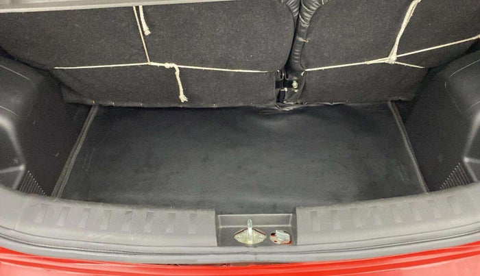 2015 Maruti Swift VDI, Diesel, Manual, 32,610 km, Boot Inside