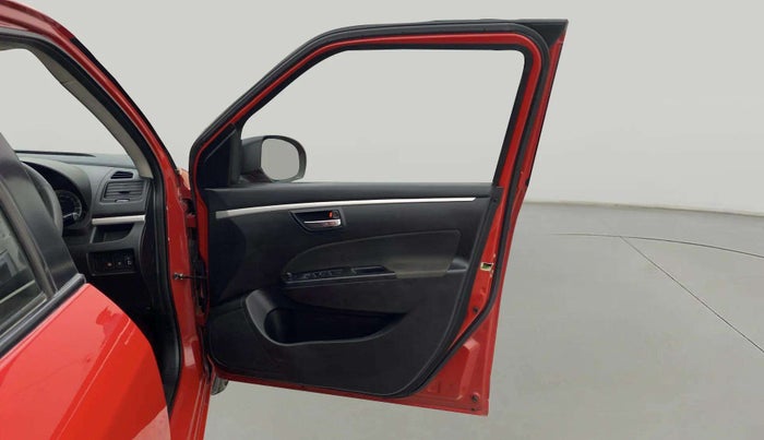2015 Maruti Swift VDI, Diesel, Manual, 32,610 km, RHS Front Door