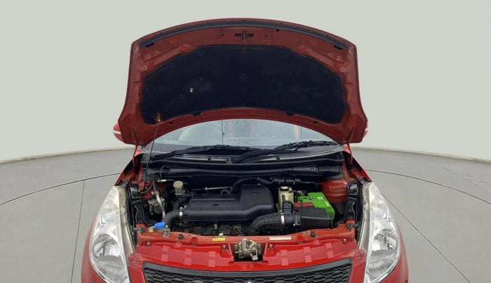 2015 Maruti Swift VDI, Diesel, Manual, 32,610 km, Open Bonet