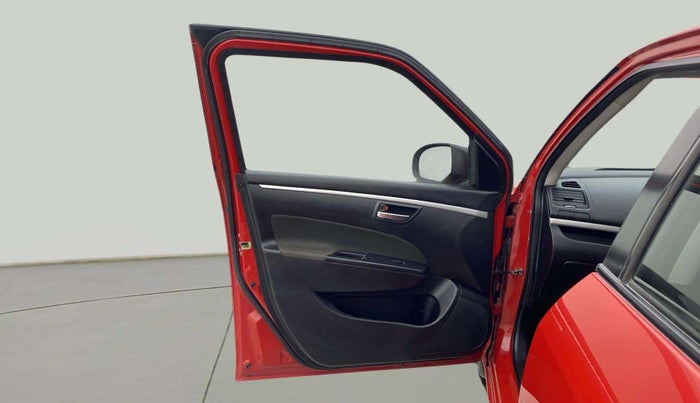 2015 Maruti Swift VDI, Diesel, Manual, 32,610 km, LHS Front Door