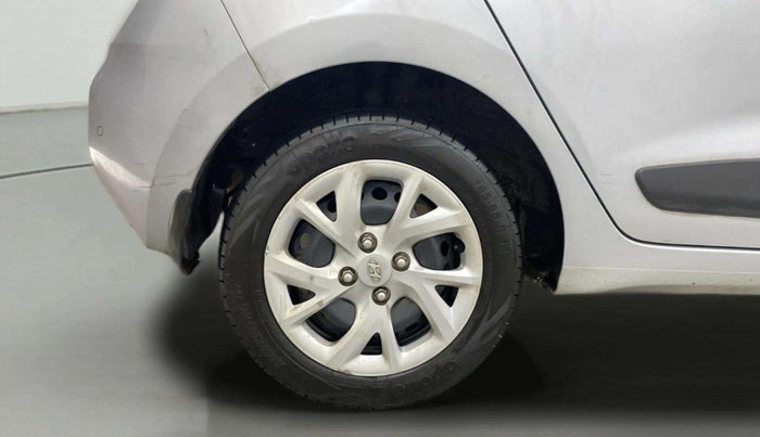 2018 Hyundai Grand i10 SPORTZ 1.2 KAPPA VTVT, Petrol, Manual, 35,448 km, Right Rear Wheel