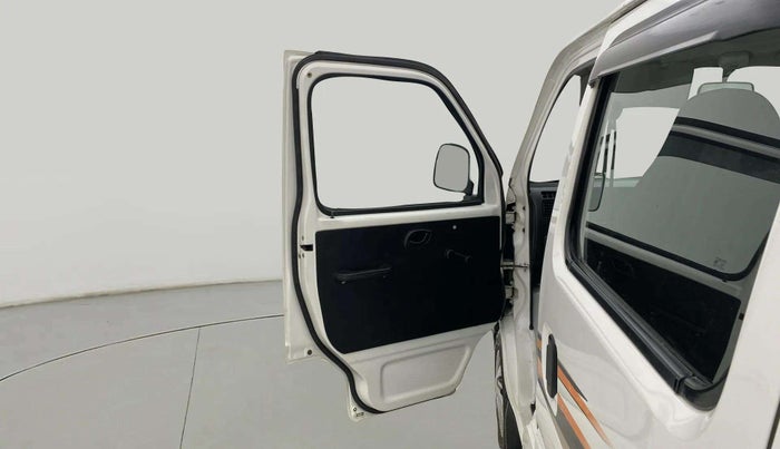 2020 Maruti Eeco 5 STR WITH A/C+HTR, CNG, Manual, 69,516 km, LHS Front Door