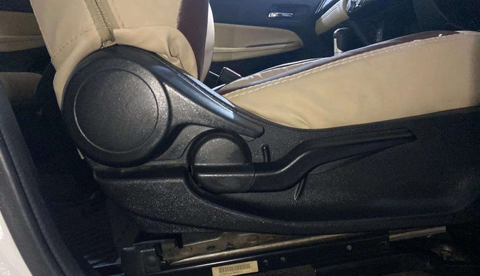2021 Honda City 1.5L I-VTEC ZX CVT, Petrol, Automatic, 43,436 km, Driver Side Adjustment Panel