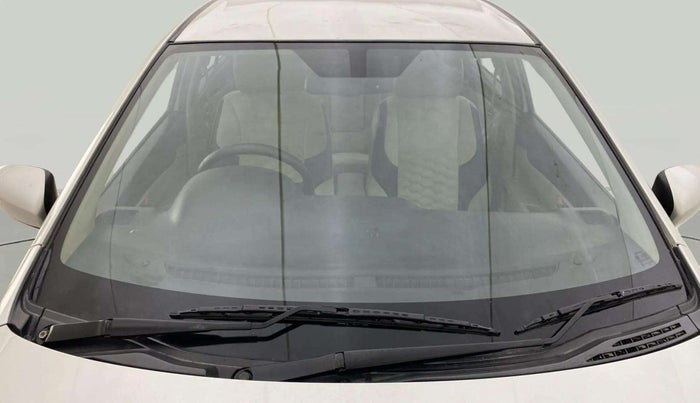 2015 Maruti Ciaz ZDI+, Diesel, Manual, 59,705 km, Front Windshield