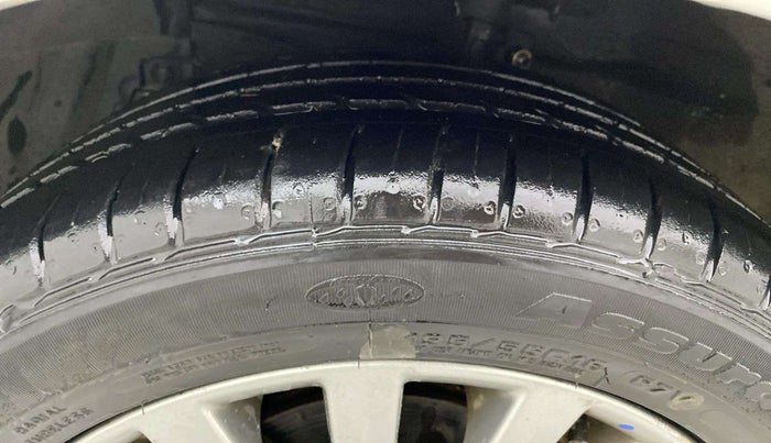 2015 Maruti Ciaz ZDI+, Diesel, Manual, 59,705 km, Left Front Tyre Tread