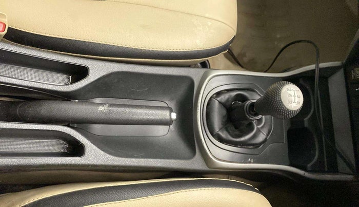 2016 Honda City 1.5L I-VTEC V MT, Petrol, Manual, 81,245 km, Gear Lever
