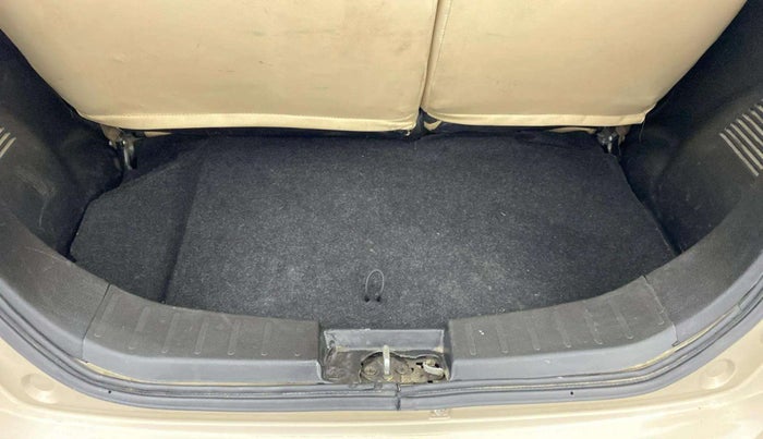 2013 Maruti Wagon R 1.0 LXI, Petrol, Manual, 38,232 km, Boot Inside
