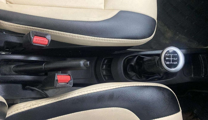 2013 Maruti Wagon R 1.0 LXI, Petrol, Manual, 38,232 km, Gear Lever