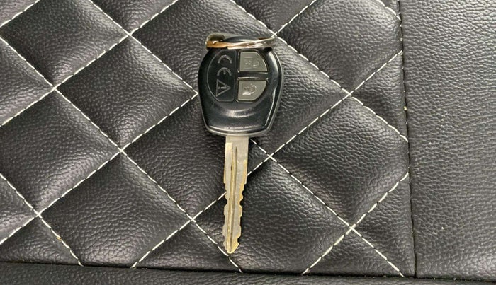 2019 Maruti IGNIS DELTA 1.2, CNG, Manual, 71,402 km, Key Close Up