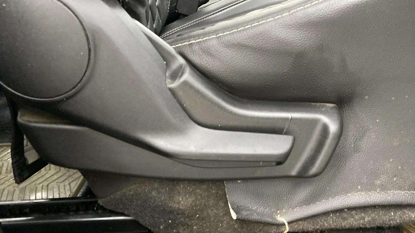 2019 Maruti IGNIS DELTA 1.2, CNG, Manual, 71,402 km, Driver Side Adjustment Panel