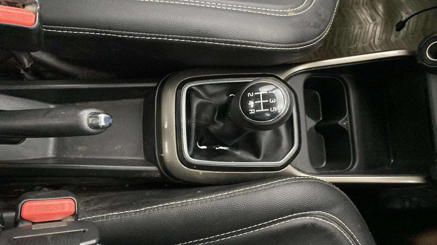2019 Maruti IGNIS DELTA 1.2, CNG, Manual, 71,402 km, Gear Lever