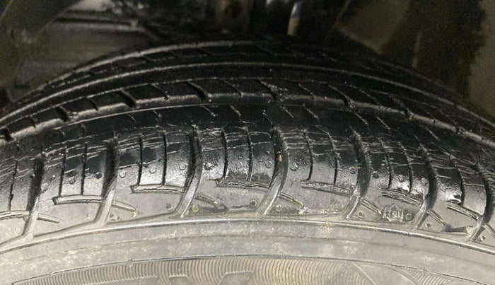 2018 Maruti Baleno DELTA PETROL 1.2, Petrol, Manual, 23,400 km, Left Front Tyre Tread