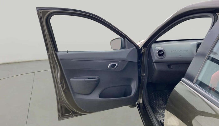 2019 Renault Kwid RXT 1.0 AMT (O), Petrol, Automatic, 27,353 km, LHS Front Door