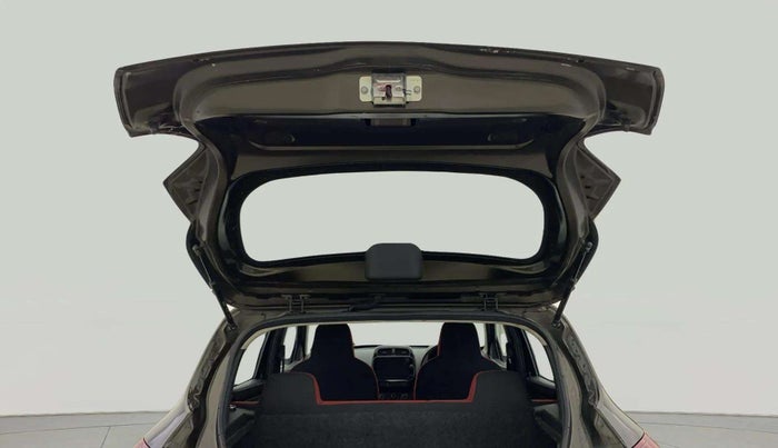 2019 Renault Kwid RXT 1.0 AMT (O), Petrol, Automatic, 27,353 km, Boot Door Open