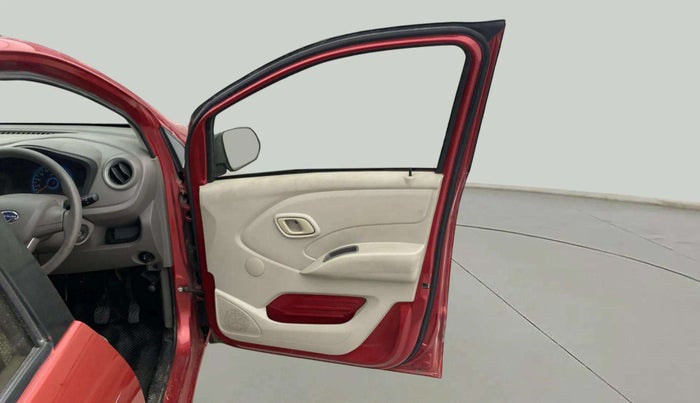 2016 Datsun Redi Go T (O), Petrol, Manual, 64,136 km, RHS Front Door