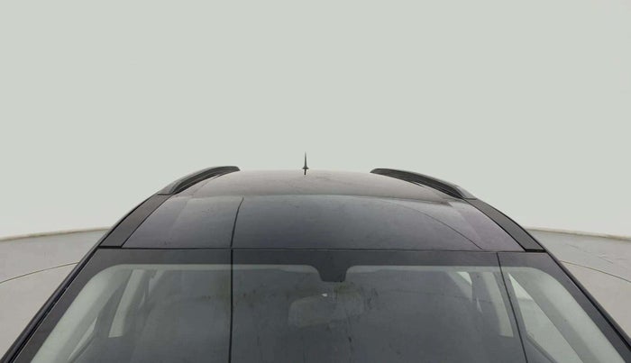 2022 Mahindra XUV700 MX P MT 5 STR, Petrol, Manual, 4,659 km, Moonroof/ Sunroof