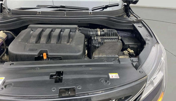 2022 Mahindra XUV700 MX P MT 5 STR, Petrol, Manual, 4,659 km, Engine View - Left