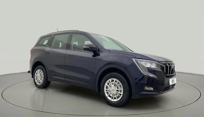 2022 Mahindra XUV700 MX P MT 5 STR, Petrol, Manual, 4,659 km, Right Front Diagonal