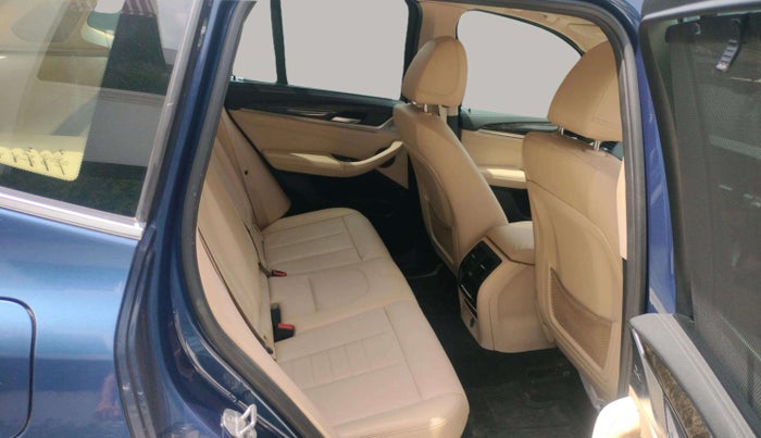 2018 BMW X3 X DRIVE 20D Luxury Line, Diesel, Automatic, 72,808 km, Right Side Rear Door Cabin