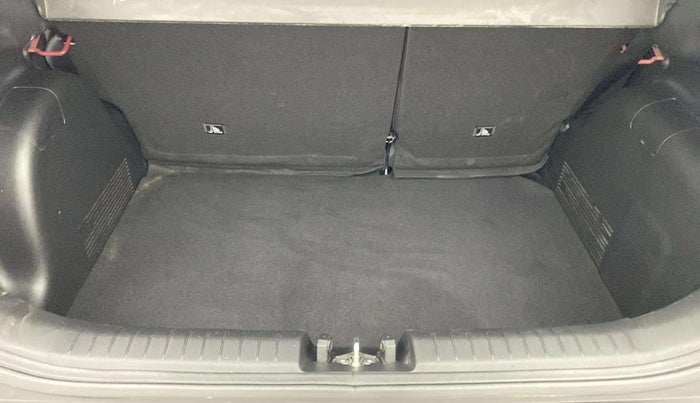 2024 Hyundai VENUE S (O) Plus 1.2 Petrol , Petrol, Manual, 4,731 km, Boot Inside