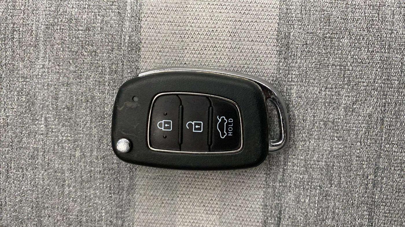 2019 Hyundai GRAND I10 NIOS SPORTZ AMT 1.2 KAPPA VTVT, Petrol, Automatic, 1,00,847 km, Key Close Up
