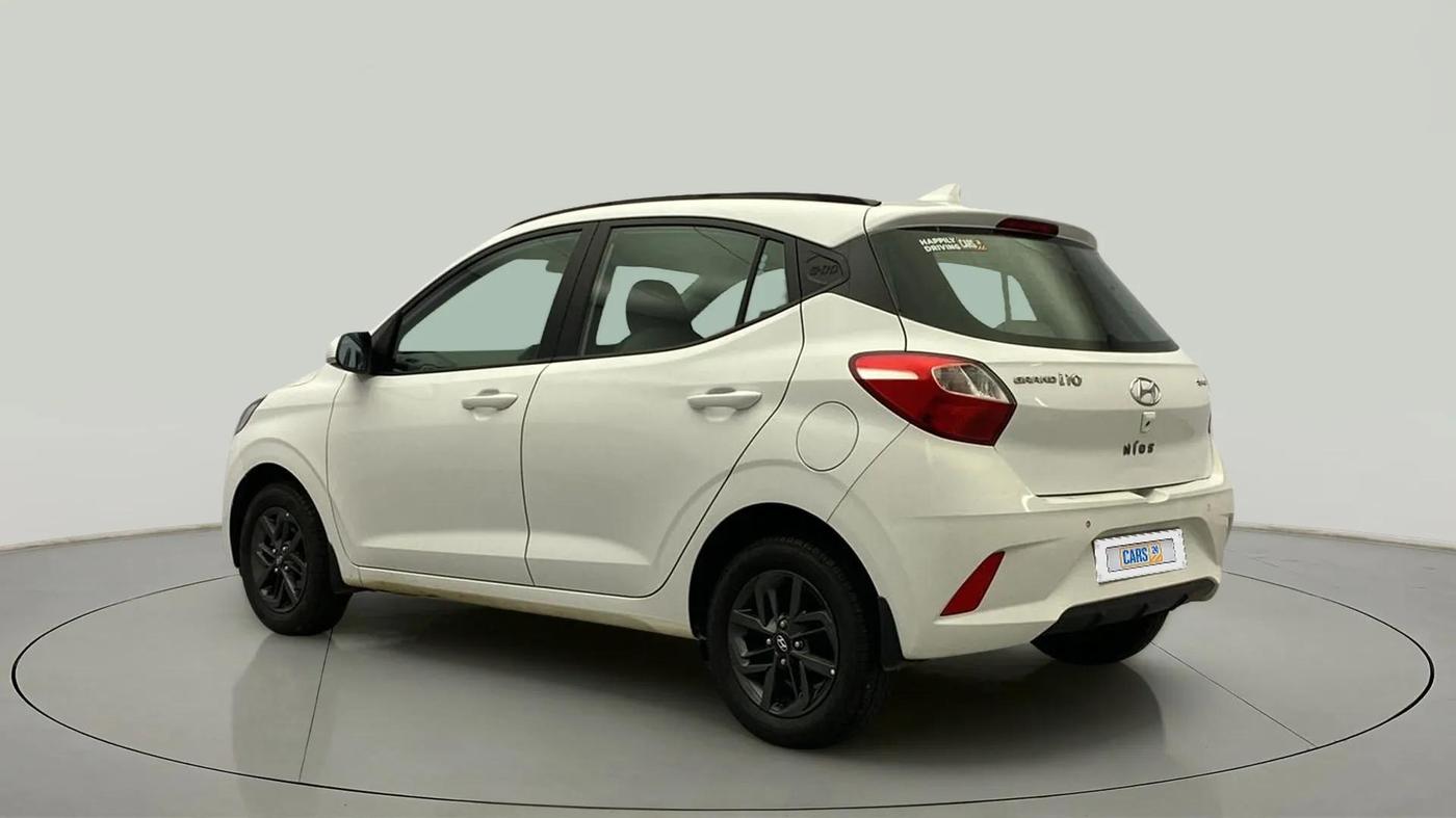 2019 Hyundai GRAND I10 NIOS SPORTZ AMT 1.2 KAPPA VTVT, Petrol, Automatic, 1,00,847 km, Left Back Diagonal
