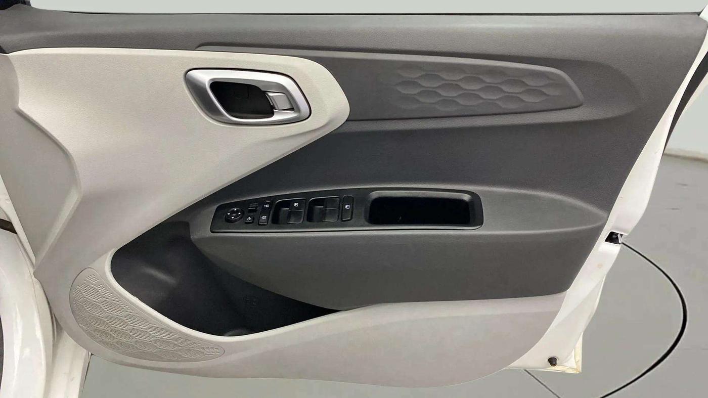 2019 Hyundai GRAND I10 NIOS SPORTZ AMT 1.2 KAPPA VTVT, Petrol, Automatic, 1,00,847 km, Driver Side Door Panels Control