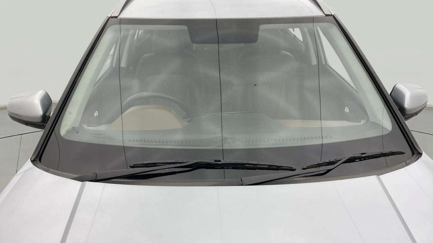 2022 Hyundai ALCAZAR PLATINUM 2.0 MT 7STR, Petrol, Manual, 61,126 km, Front Windshield
