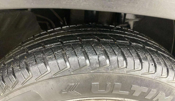 2018 Renault Kwid RXT 1.0 AMT (O), Petrol, Automatic, 32,754 km, Right Front Tyre Tread