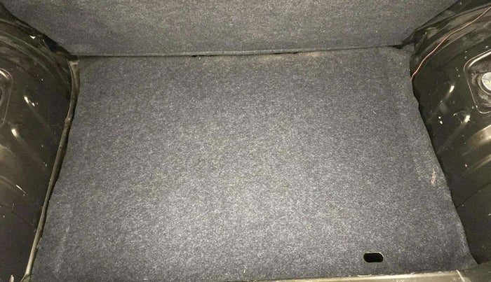 2018 Renault Kwid RXT 1.0 AMT (O), Petrol, Automatic, 32,754 km, Boot Open Zoomed View