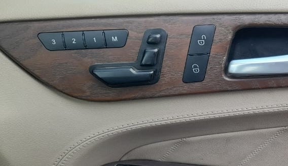 2015 Mercedes Benz GL Class 350 CDI 4Matic, Diesel, Automatic, 80,765 km, Driver Side Adjustment Panel