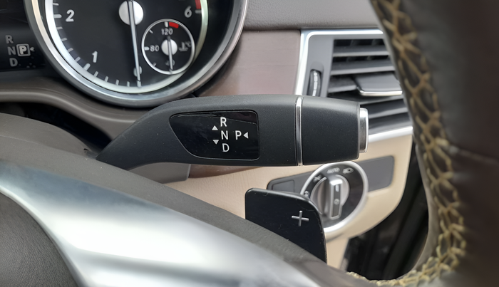 2015 Mercedes Benz GL Class 350 CDI 4Matic, Diesel, Automatic, 80,773 km, Gear Lever